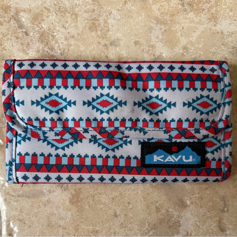 Kavu Red and Blue Geometric Wallet